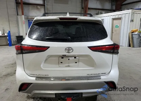 2021 Toyota Highlander Platinum z USA, uszkodzony, nr VIN 5TDFZRBH8MS084885